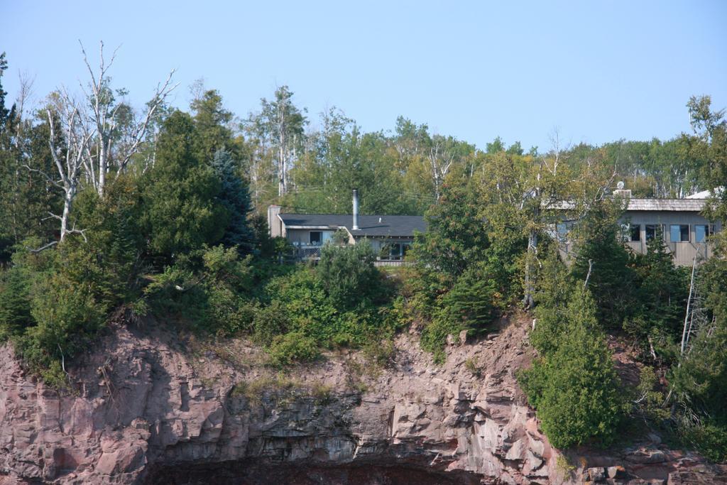 Cliff Dweller On Lake Superior Tofte Eksteriør billede