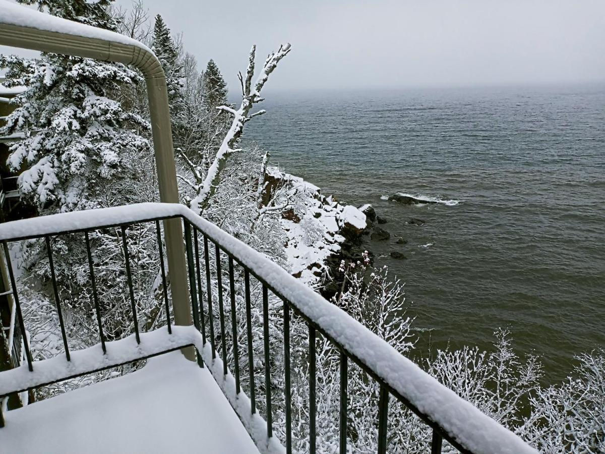 Cliff Dweller On Lake Superior Tofte Eksteriør billede
