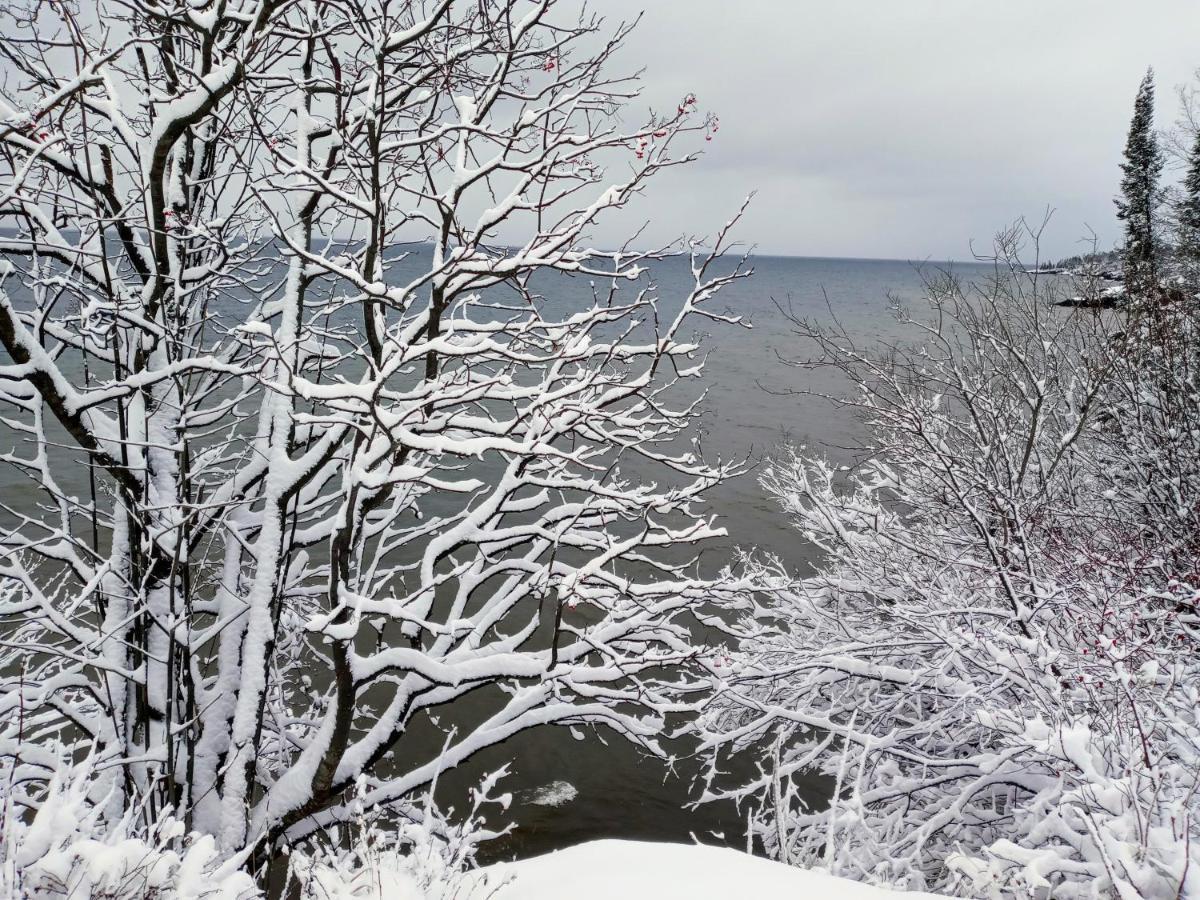 Cliff Dweller On Lake Superior Tofte Eksteriør billede