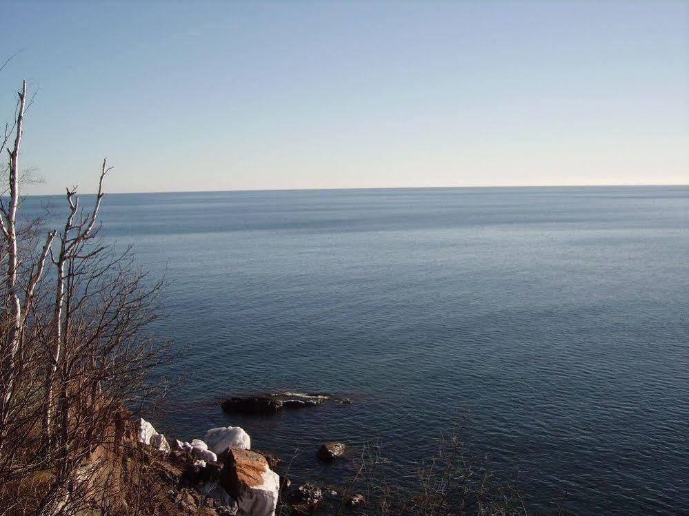 Cliff Dweller On Lake Superior Tofte Eksteriør billede