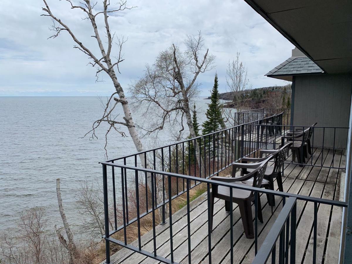 Cliff Dweller On Lake Superior Tofte Eksteriør billede