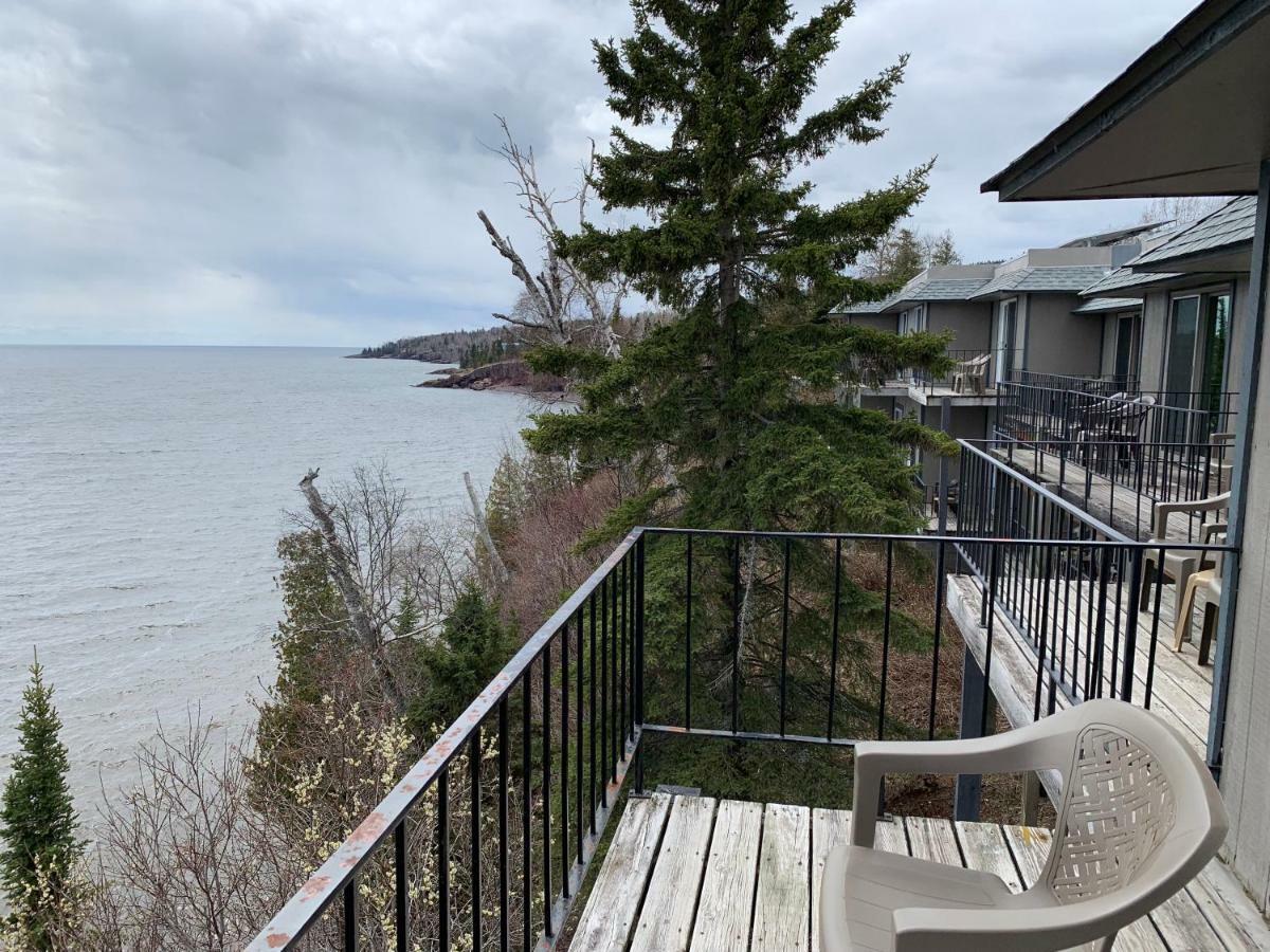 Cliff Dweller On Lake Superior Tofte Eksteriør billede